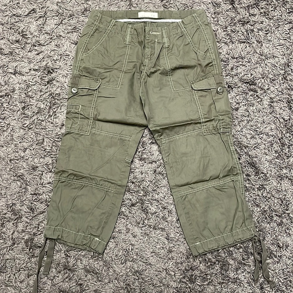 Old Navy Green Cargo Capris